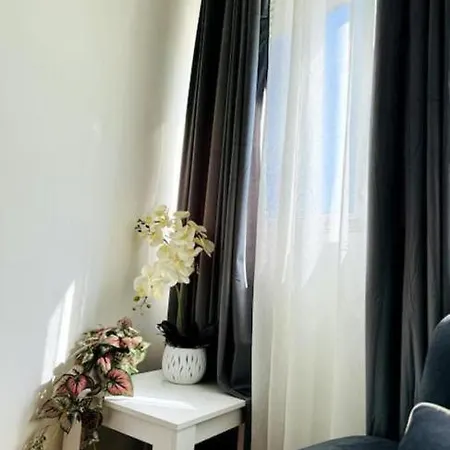 Maja Apartamento *